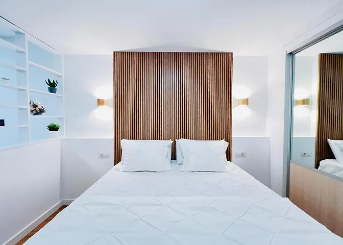 Paulmarie El Camison * Playa de las Américas