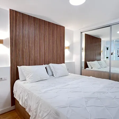 Paulmarie El Camison * Playa de las Américas